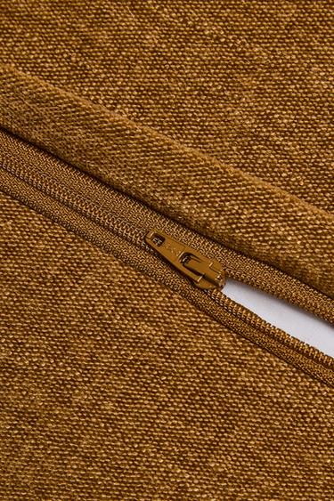 HOUSSE DE COUSSIN TEXTURE - Moutarde de Zara - Image 4