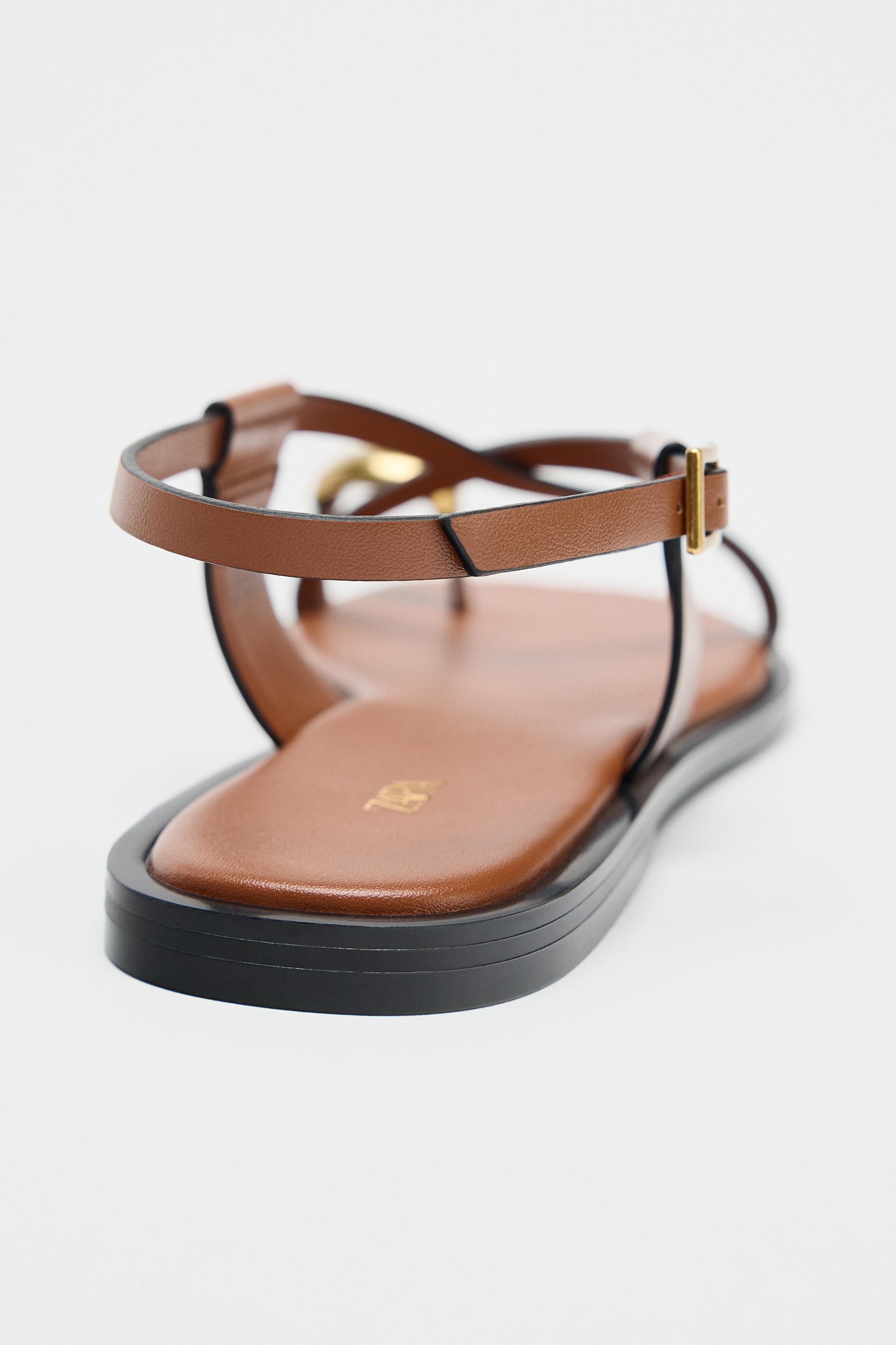 【ZARA】メタルアップリケ フラットサンダル メタルアップリケ フラットサンダル - チョコレートブラウン