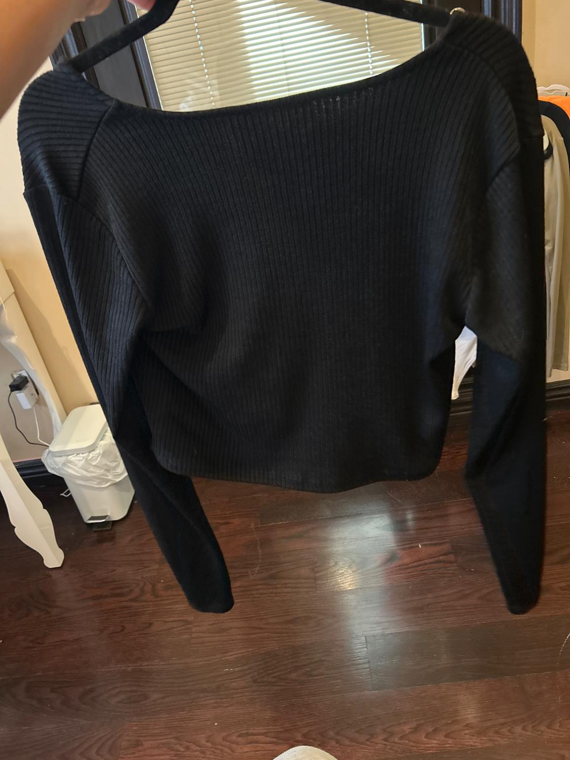 RUCHED LONG SLEEVE CROP TOP - Image 3
