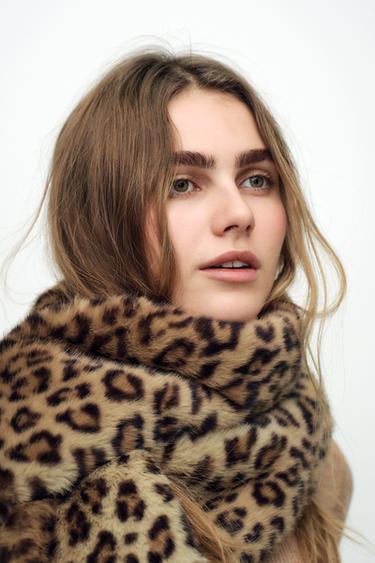 ANIMAL PRINT FAUX FUR SCARF - Leopard by Zara - Image 0