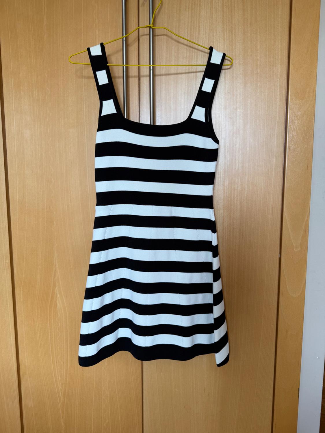 SKATER KNIT DRESS - Image 2