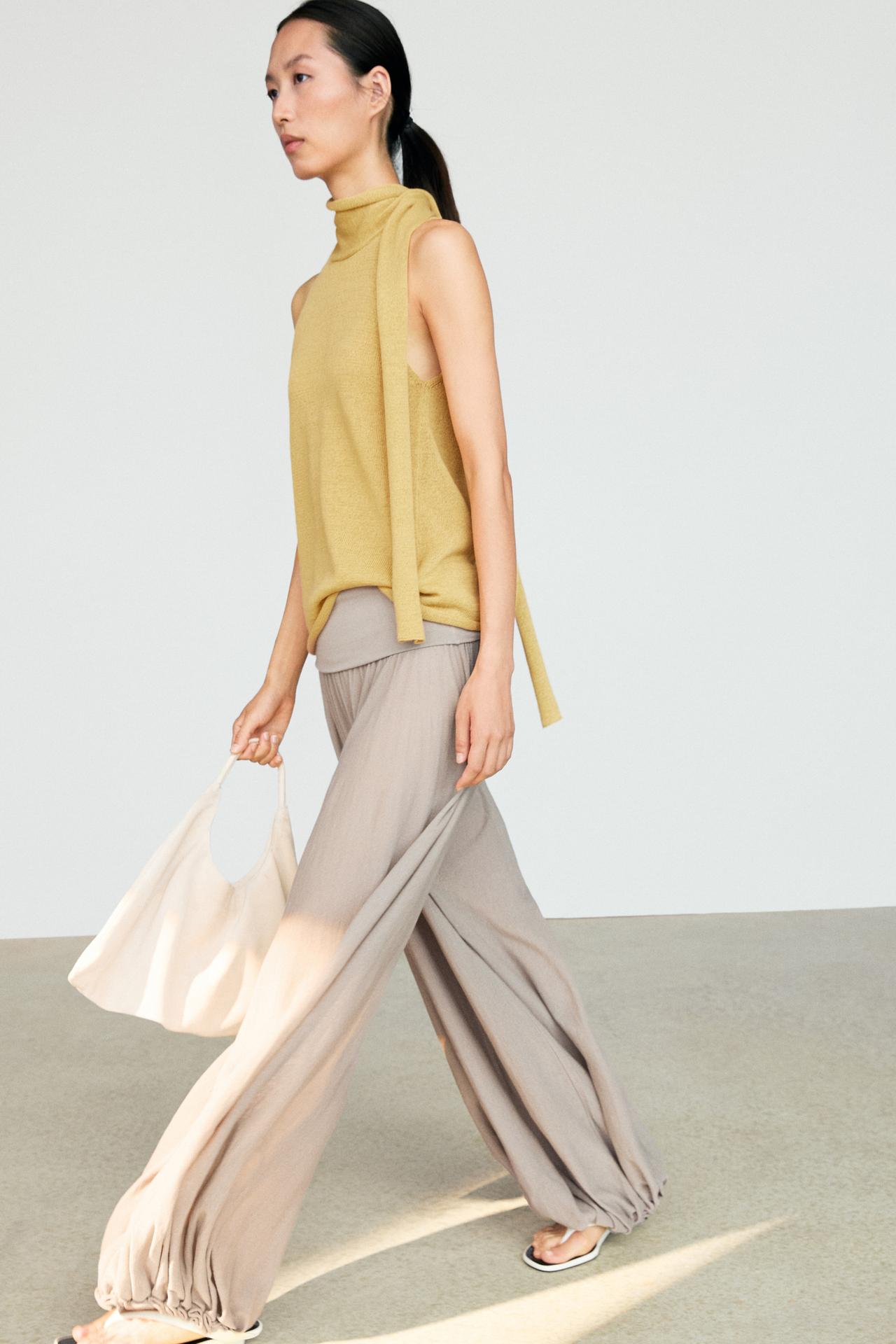 Linen blend halter top with tie detail — Lime green