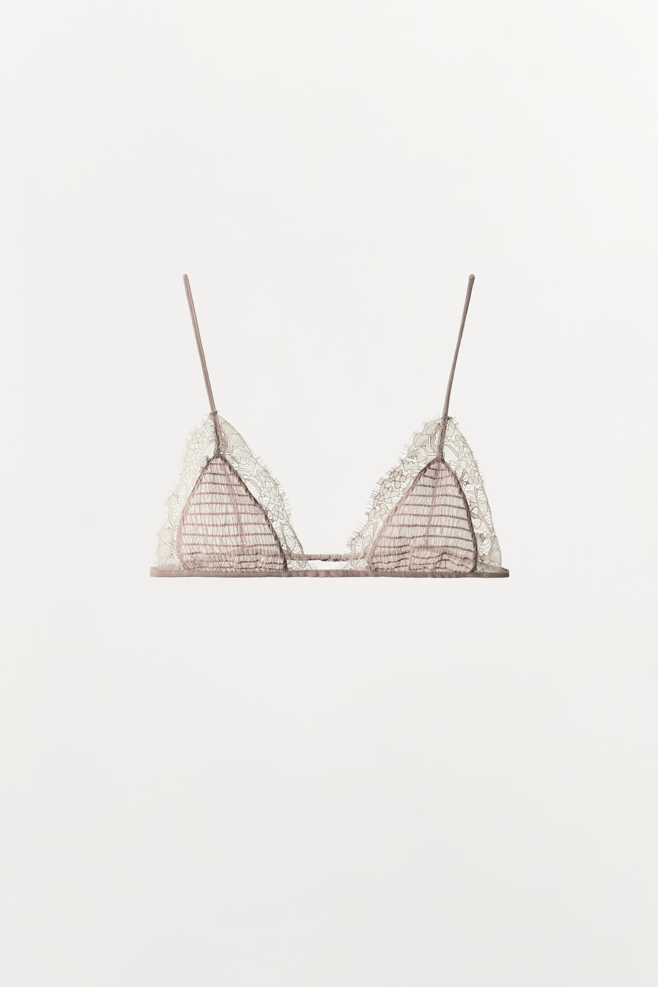 TEXTURED LACE TRIANGLE BRALETTE — Gray / Beige