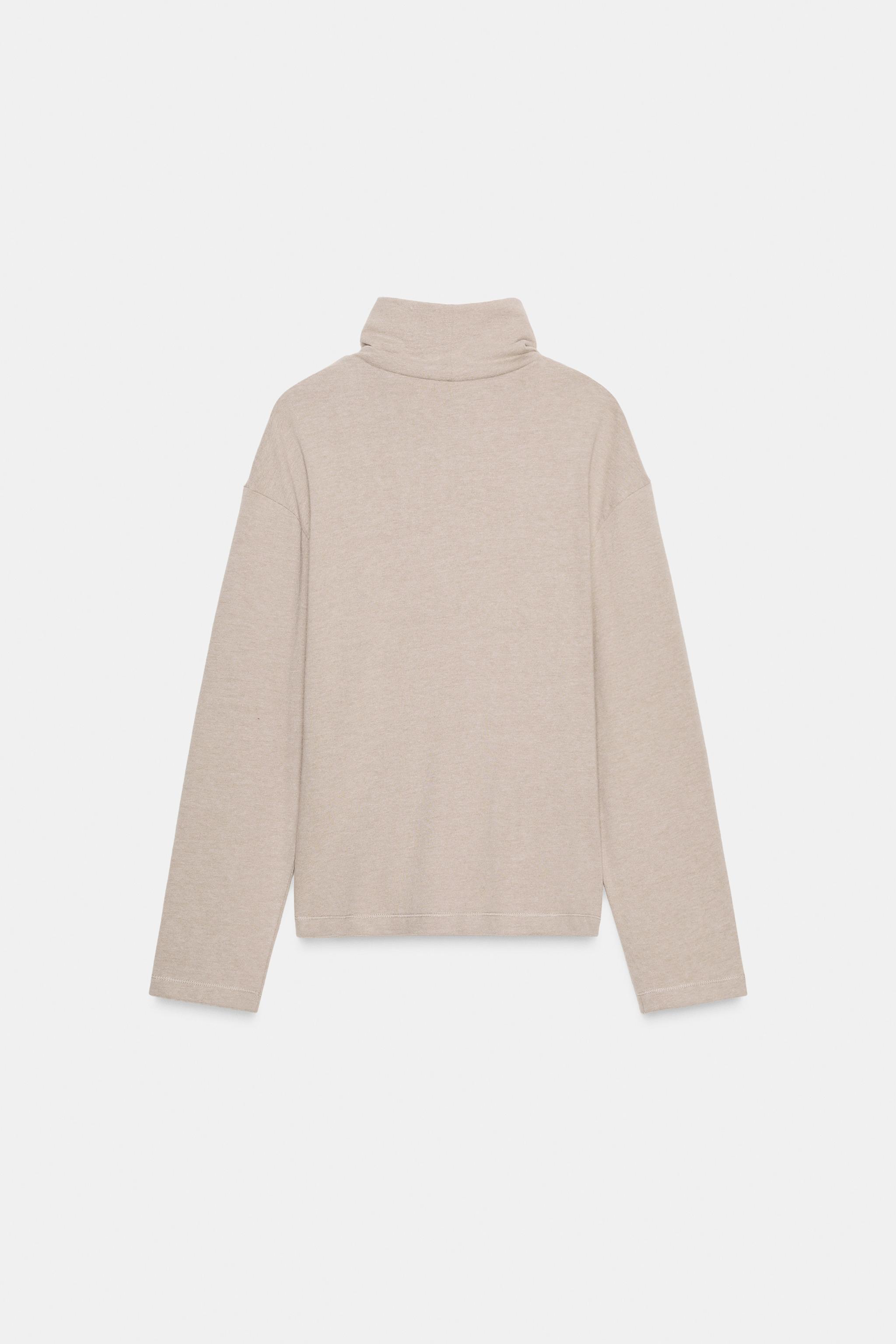 SOFT METAL APPLIQUÉ TOP