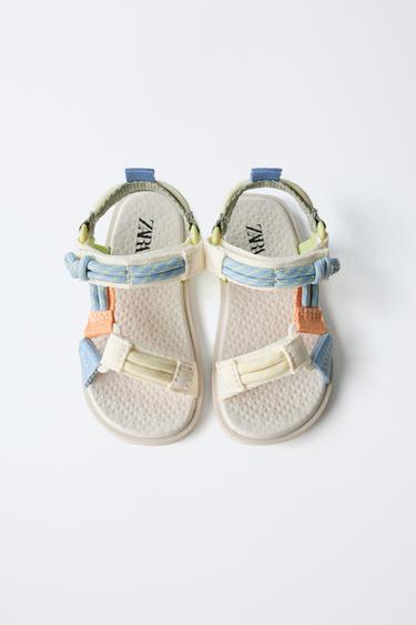 BAREFOOT TECHNICAL SANDALS - Blue by Zara