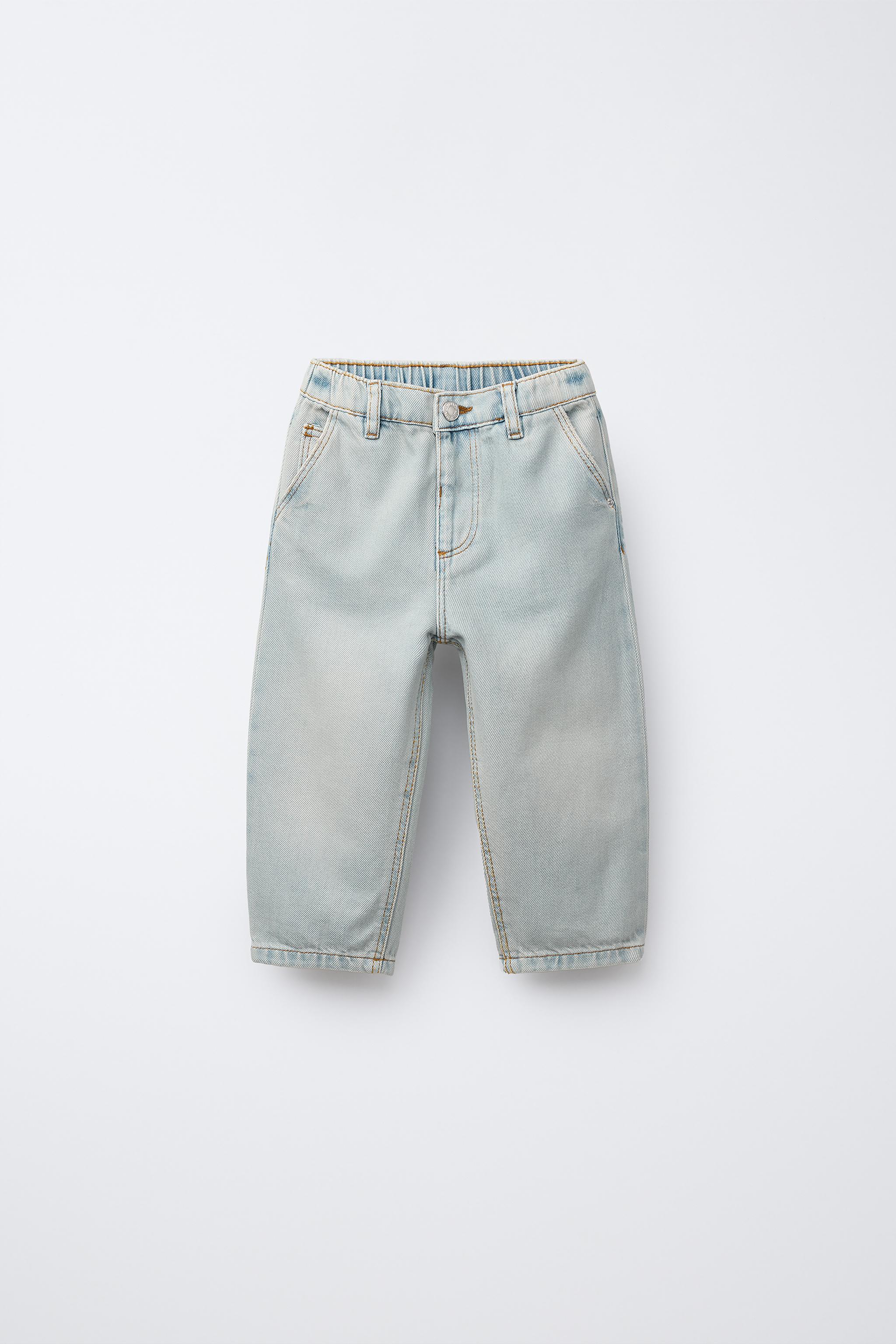 RELAXED FIT JEANS