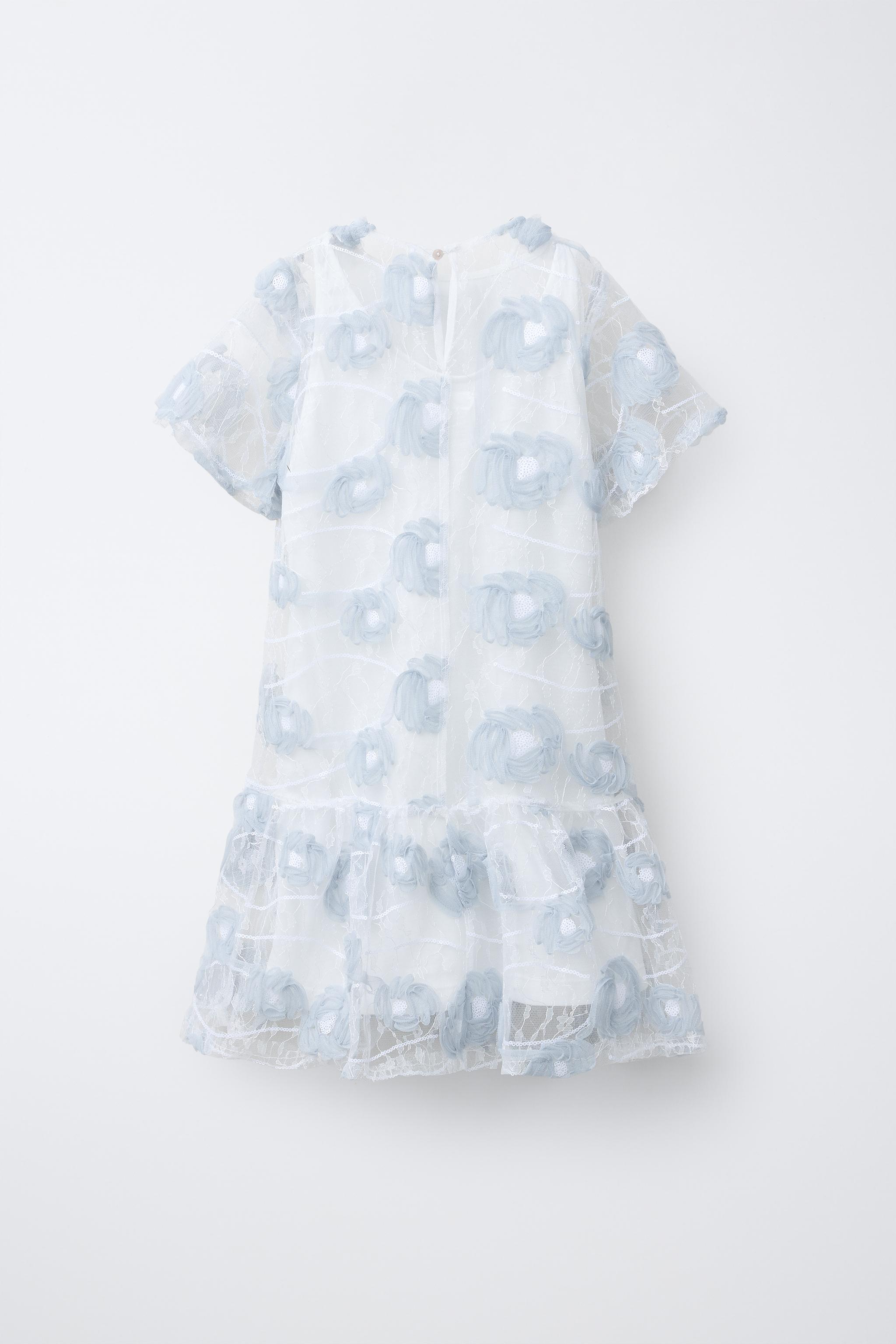 ROBE EN TULLE BRODÉE
