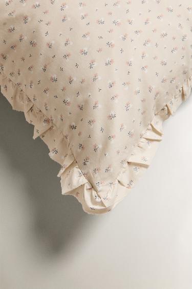 CHILDREN'S FLORAL PRINT RUFFLED PILLOWCASE - Light pink by Zara - Image 2