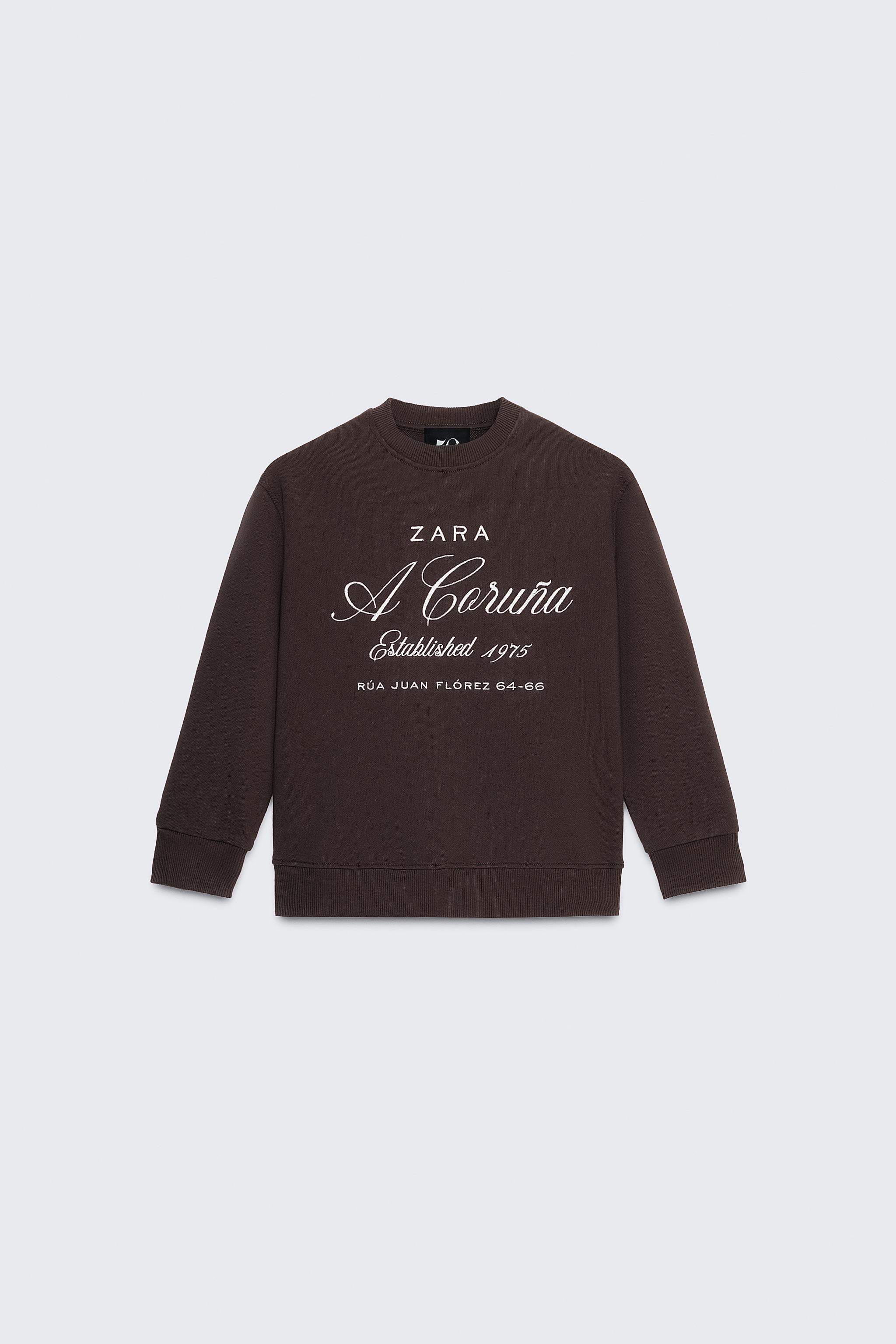 ♡e♡ 50TH ANNIVERSARY EMBROIDERED TEXT SWEATSHIRT - Oyster-white