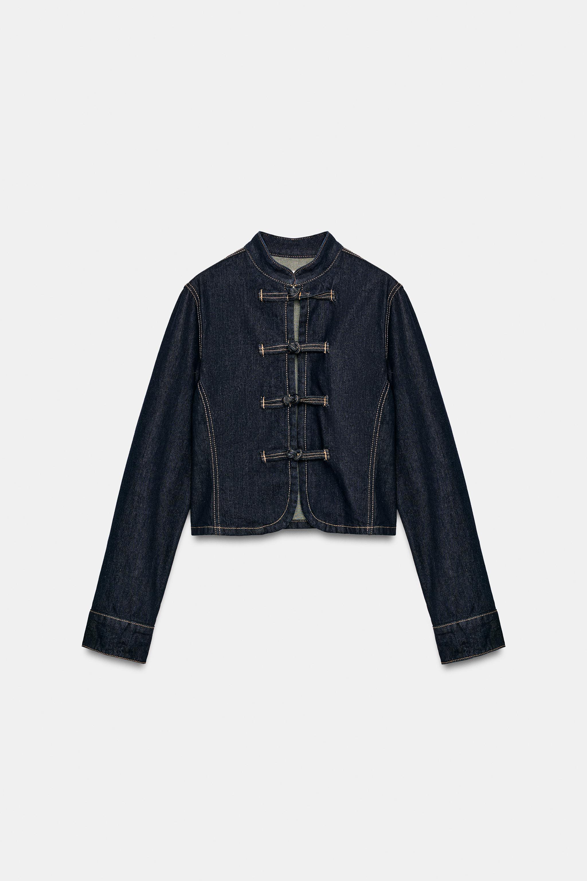 Женские куртки Zara TRF FITTED DENIM JACKET WITH FROG FASTENINGS — фото 7