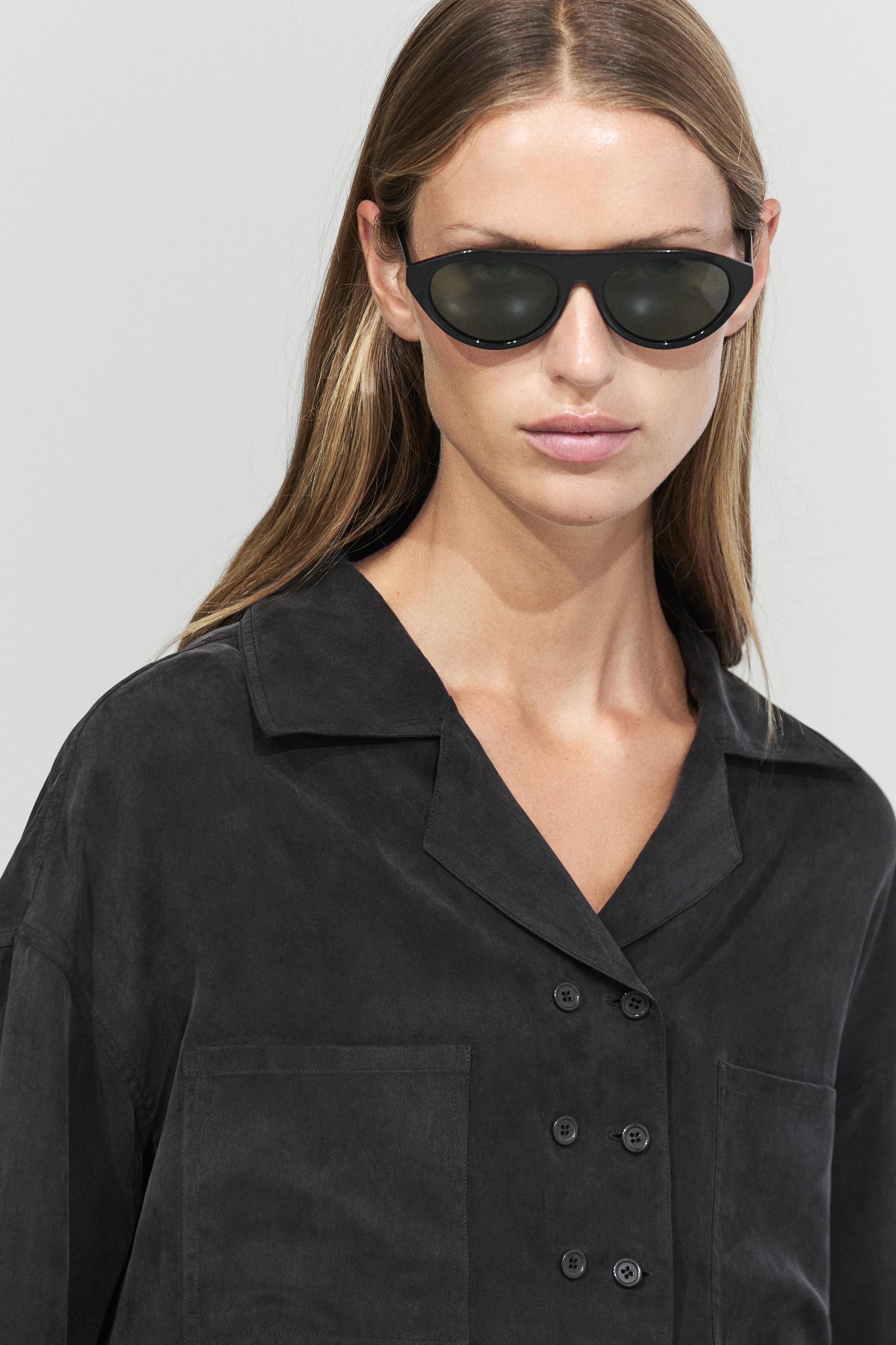 Fluid double-breasted shirt