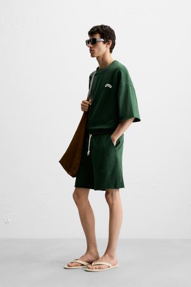 BERMUDA DE JOGGING AVEC PIÈCE - Vert de Zara - Image 3