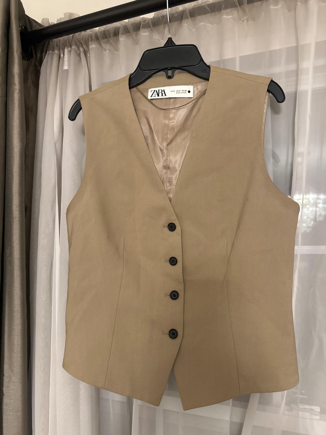 CHALECO FIT CLÁSICO ZW COLLECTION