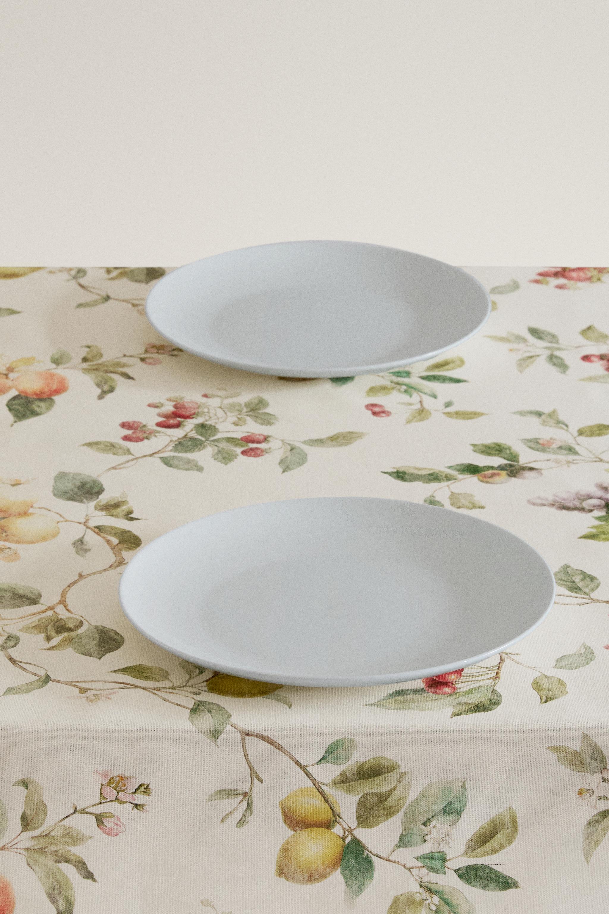 BOTANICAL PRINT TABLECLOTH