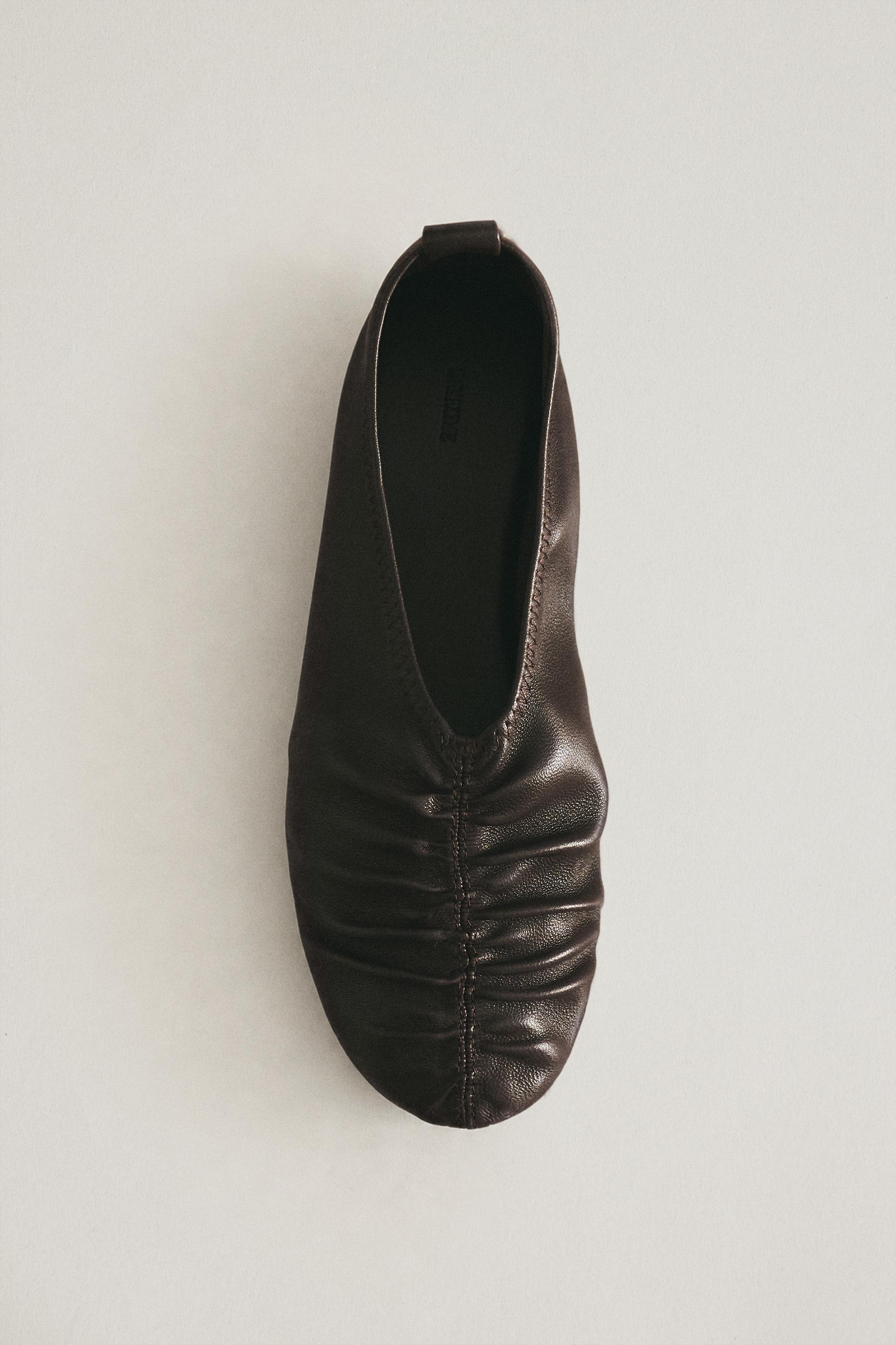 PLEATED LEATHER BALLET FLATS