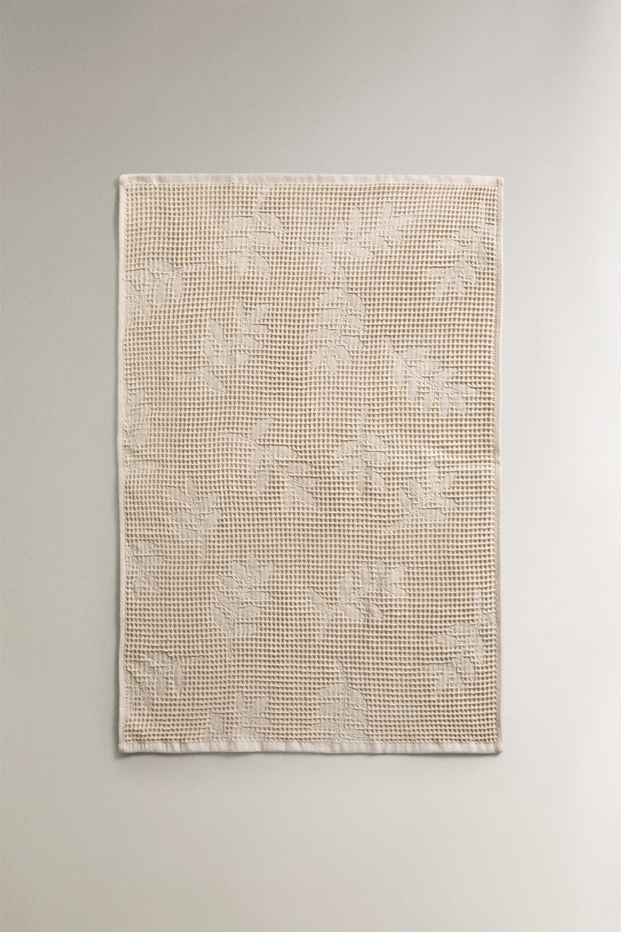 WAFFLE-KNIT KITCHEN TOWEL — Light beige
