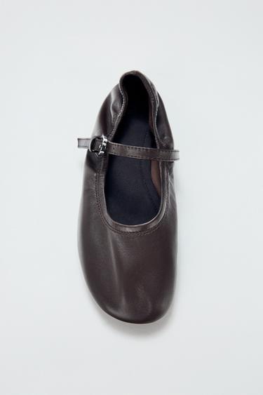 SOFT LEATHER BALLET FLATS - Brown by Zara