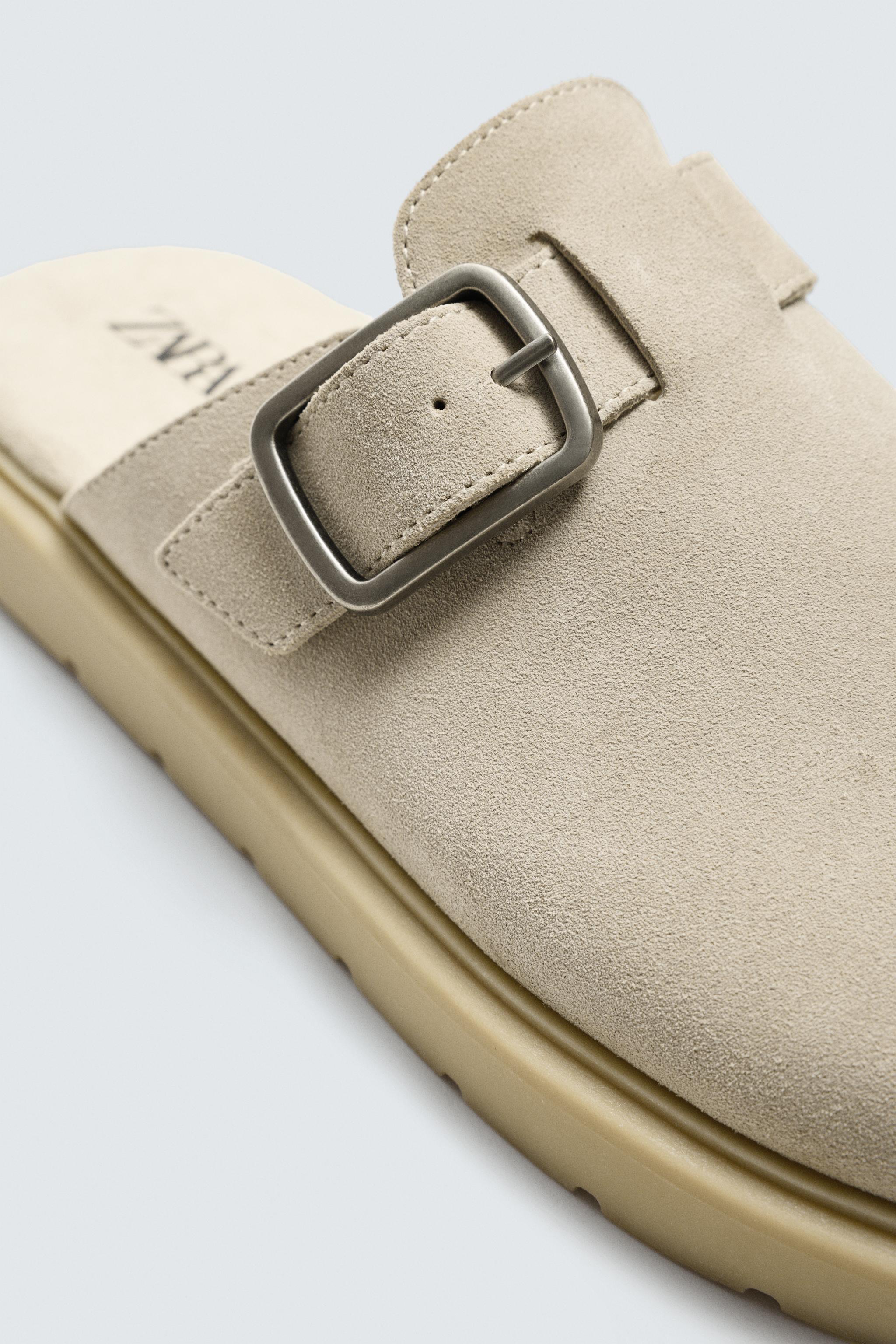 LEATHER BUCKLE CLOGS