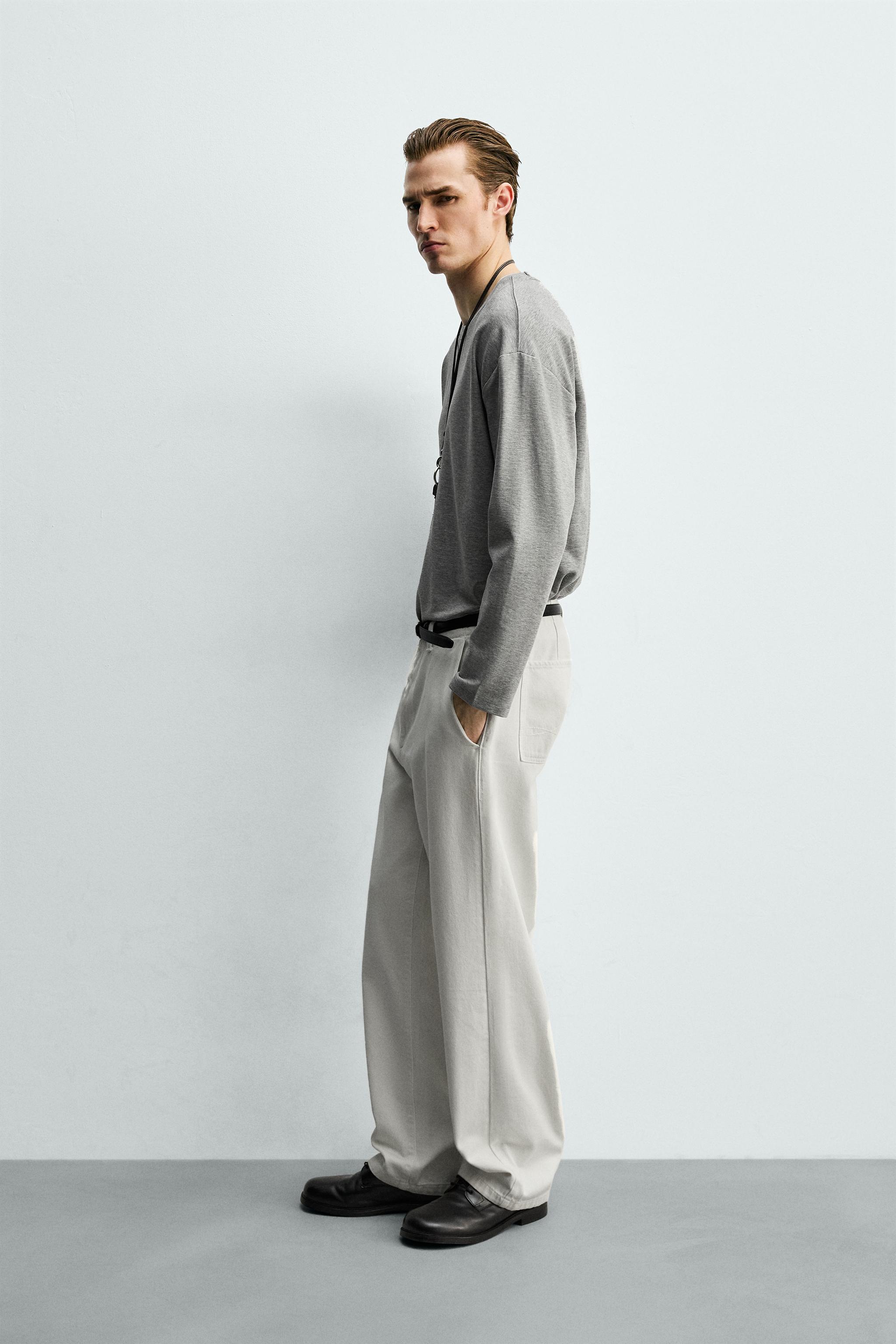 T-SHIRT AVEC FINITIONS DOUBLES EN CONTRASTE