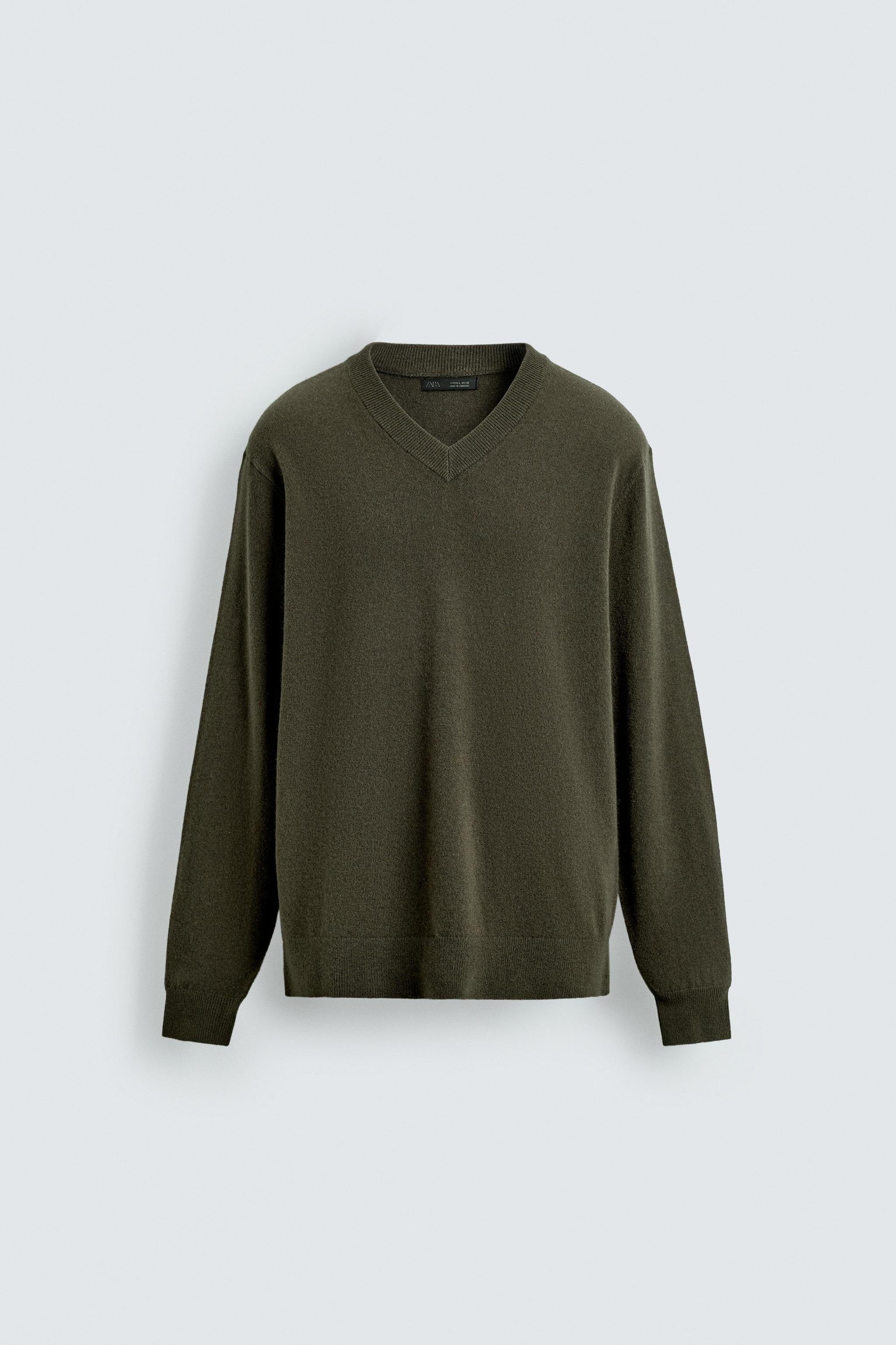 100% WOOL V-NECK JUMPER