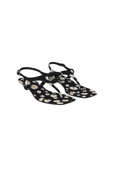 Zara LIMITED EDITION PRINTED KITTEN HEEL SANDALS - Black