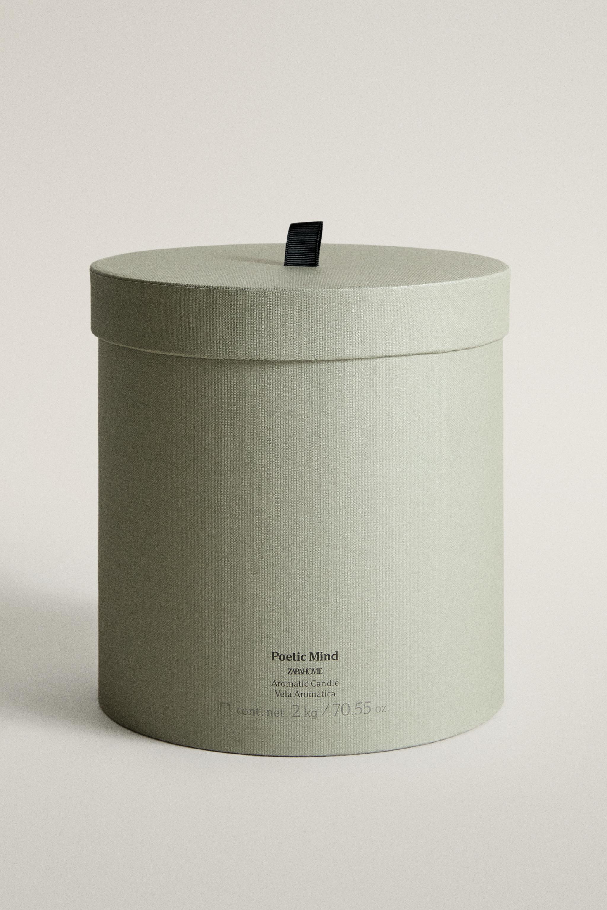 (2 KG) POETIC MIND SCENTED CANDLE