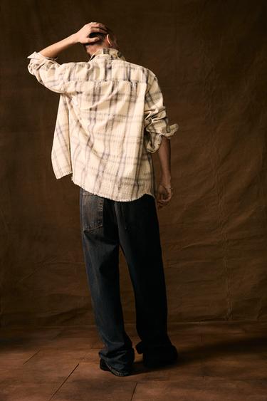 ДЖИНСЫ LOOSE FIT — УГОЛЬНЫЙ от Zara