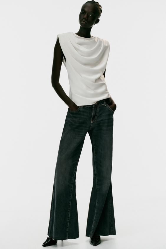 TOP SATINADO HOMBRERAS PLIEGUES - Blanco roto de Zara - Imagen 0