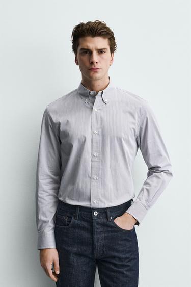 قميص REGULAR FIT مربعات - مِحْمر الخاص بـ Zara
