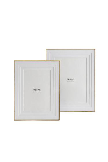 THIN METAL PHOTO FRAME - Golden by Zara