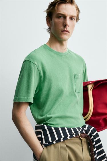 T-SHIRT POCHE AARON LEVINE X ZARA - Vert de Zara - Image 5