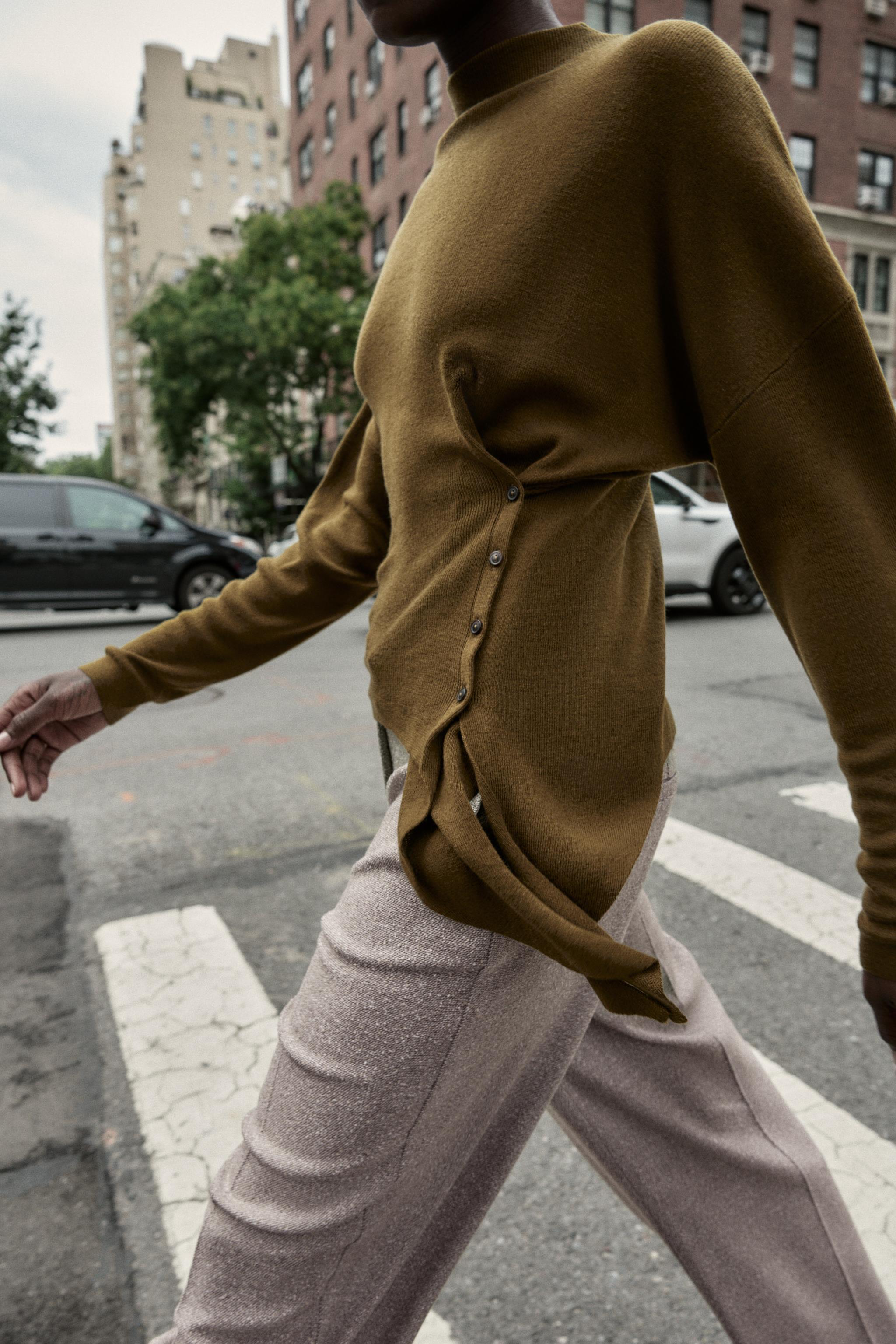 イッセイミヤケ　アシンメトリーニットセーター ブラウン・ライムグリーン アシンメトリーニットセーター - カーキ | ZARA Japan / 日本