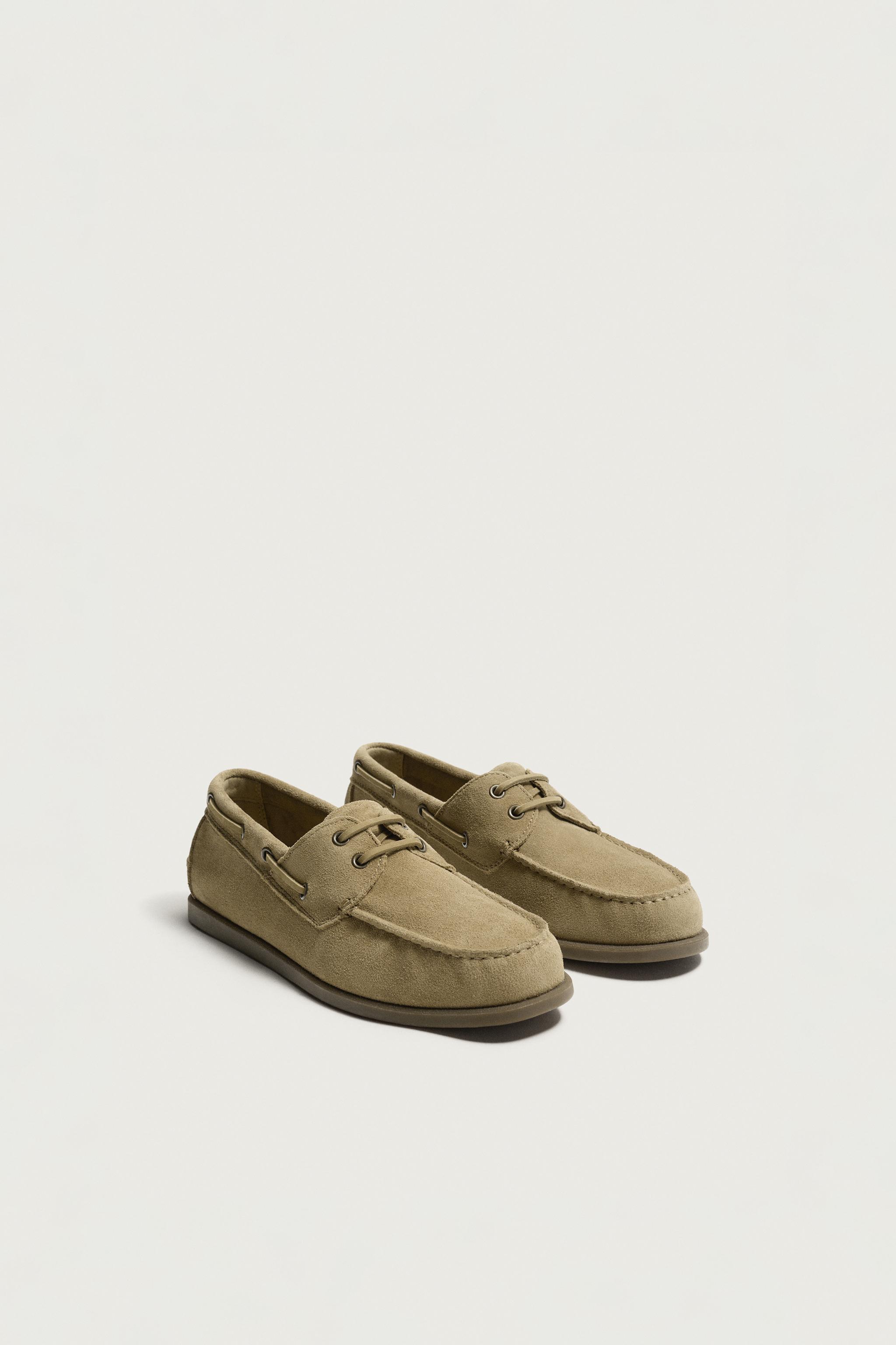 LEATHER BOAT SHOES — Brown