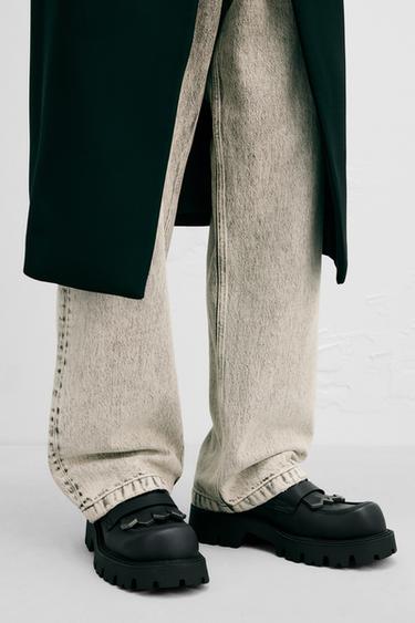 موكاسين حجم بأشرطة - أسود by Zara