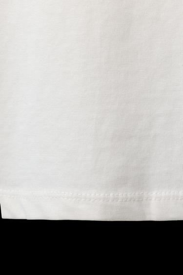 CAMISETA BÁSICA CORAZÓN BORDADO - Crudo de Zara