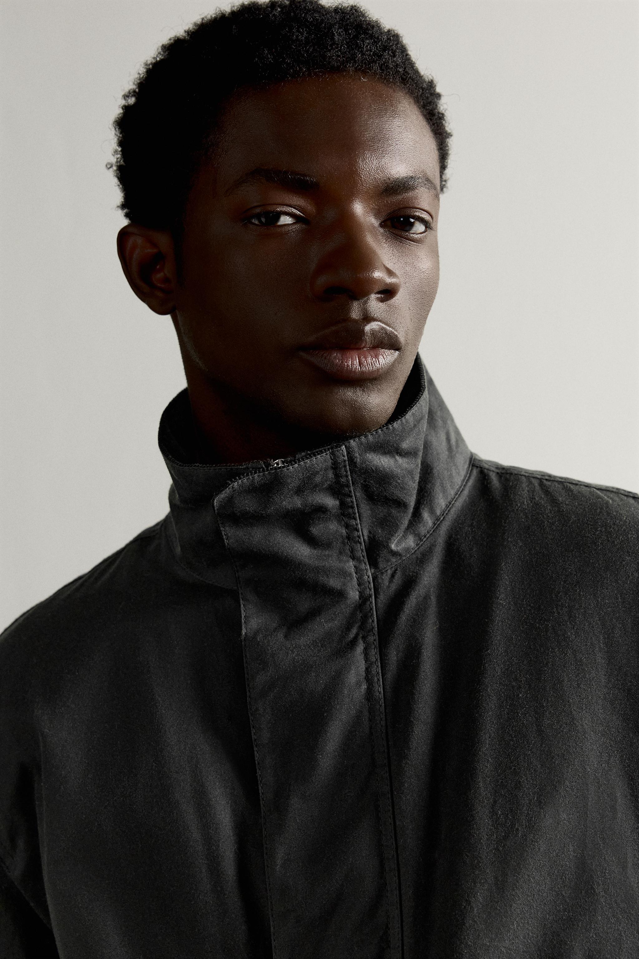 BLOUSON REGULAR FIT EFFET CIRÉ