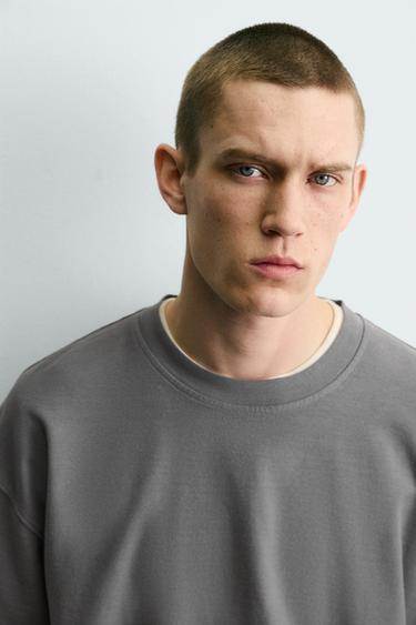 T-SHIRT BOXY FIT BASIQUE - Grisâtre de Zara - Image 5