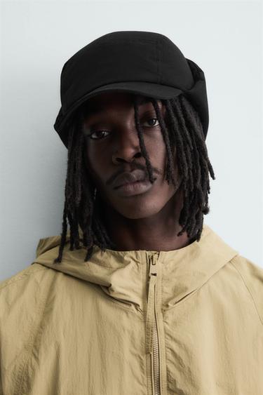 قبعة تقنية مبطنة بأغطية للأذنين - أسود by Zara - Image 0