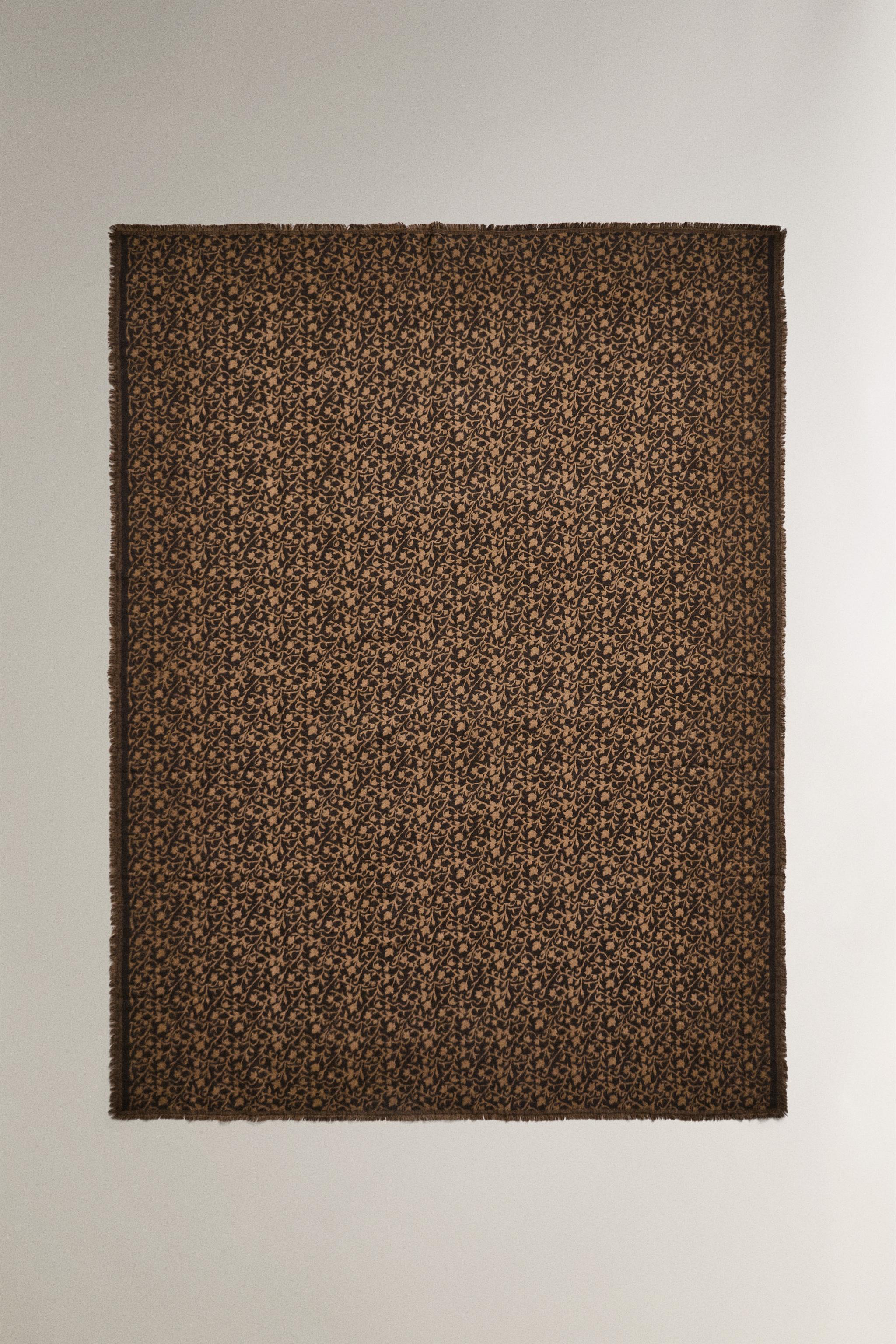 FLORAL WOOL BLANKET
