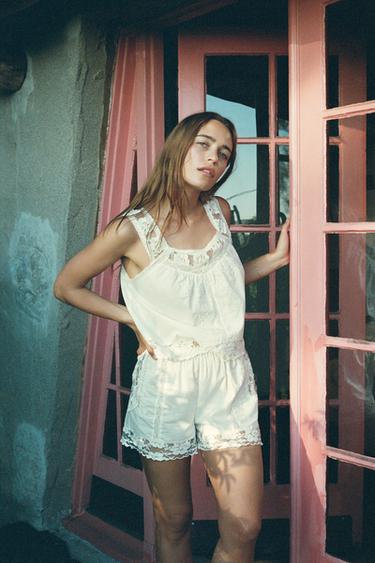 LIMITED EDITION EMBROIDERED LACE SHORTS - Oyster-white by Zara
