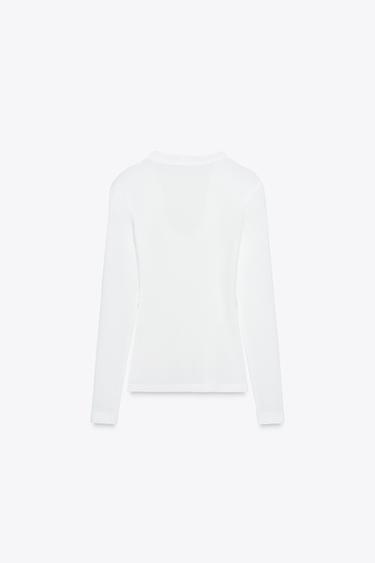 T-SHIRT EN CRÊPE À MANCHES LONGUES - Écru de Zara - Image 7