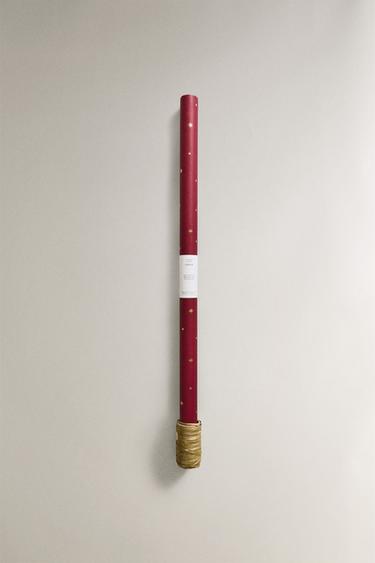 CONJUNTO DE PAPEL DE PRESENTE COM ESTRELAS DE NATAL E FITA COM LAÇO - Vermelho da Zara - Imagem 0