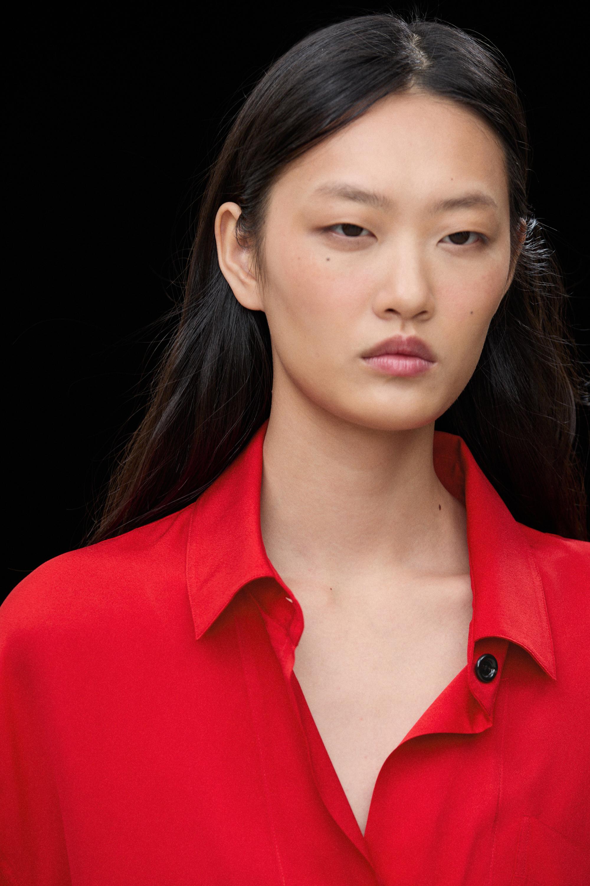 Oversize flowing shirt with pocket detail