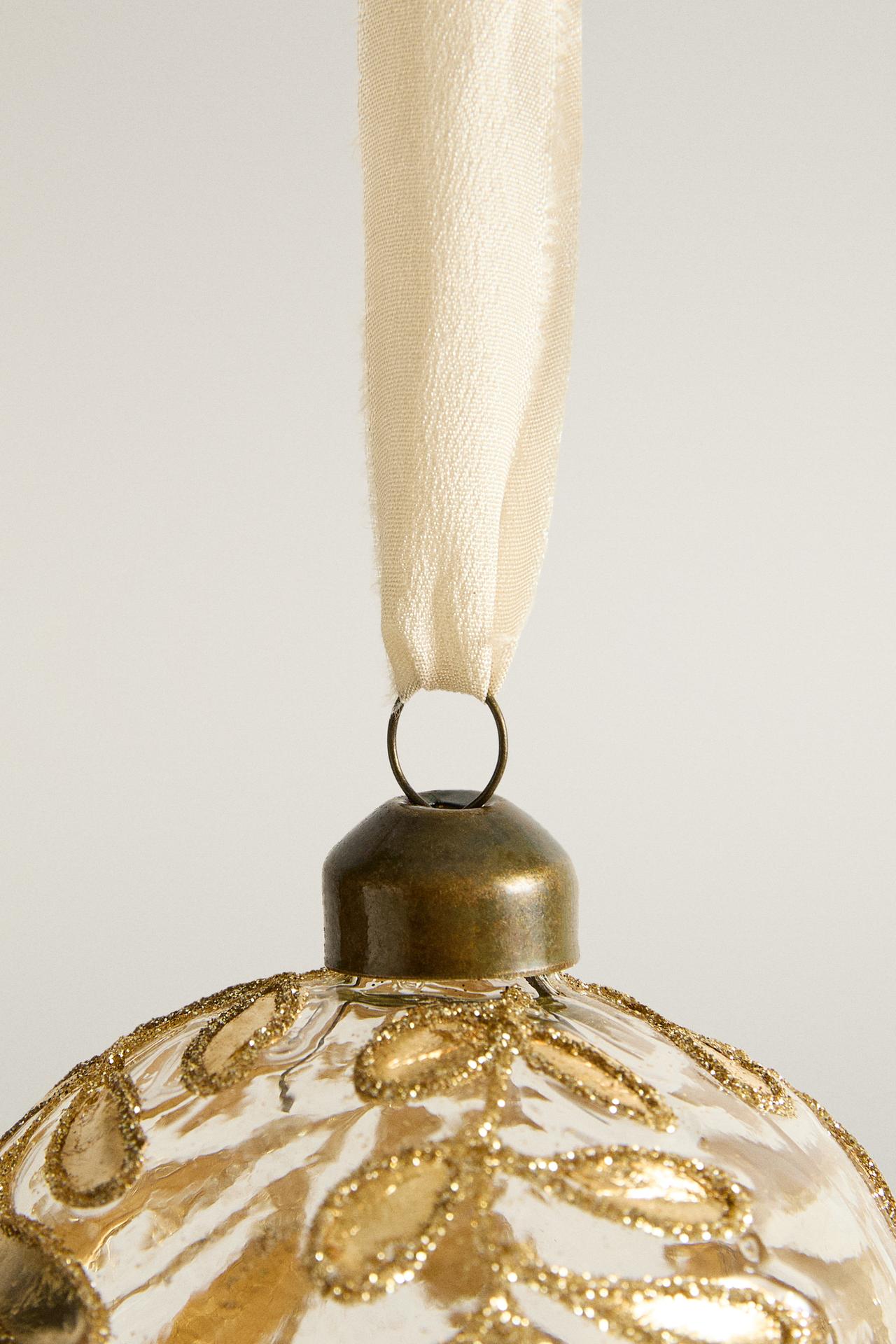 GLASS CHRISTMAS TREE FLOWER ORNAMENT — Transparent