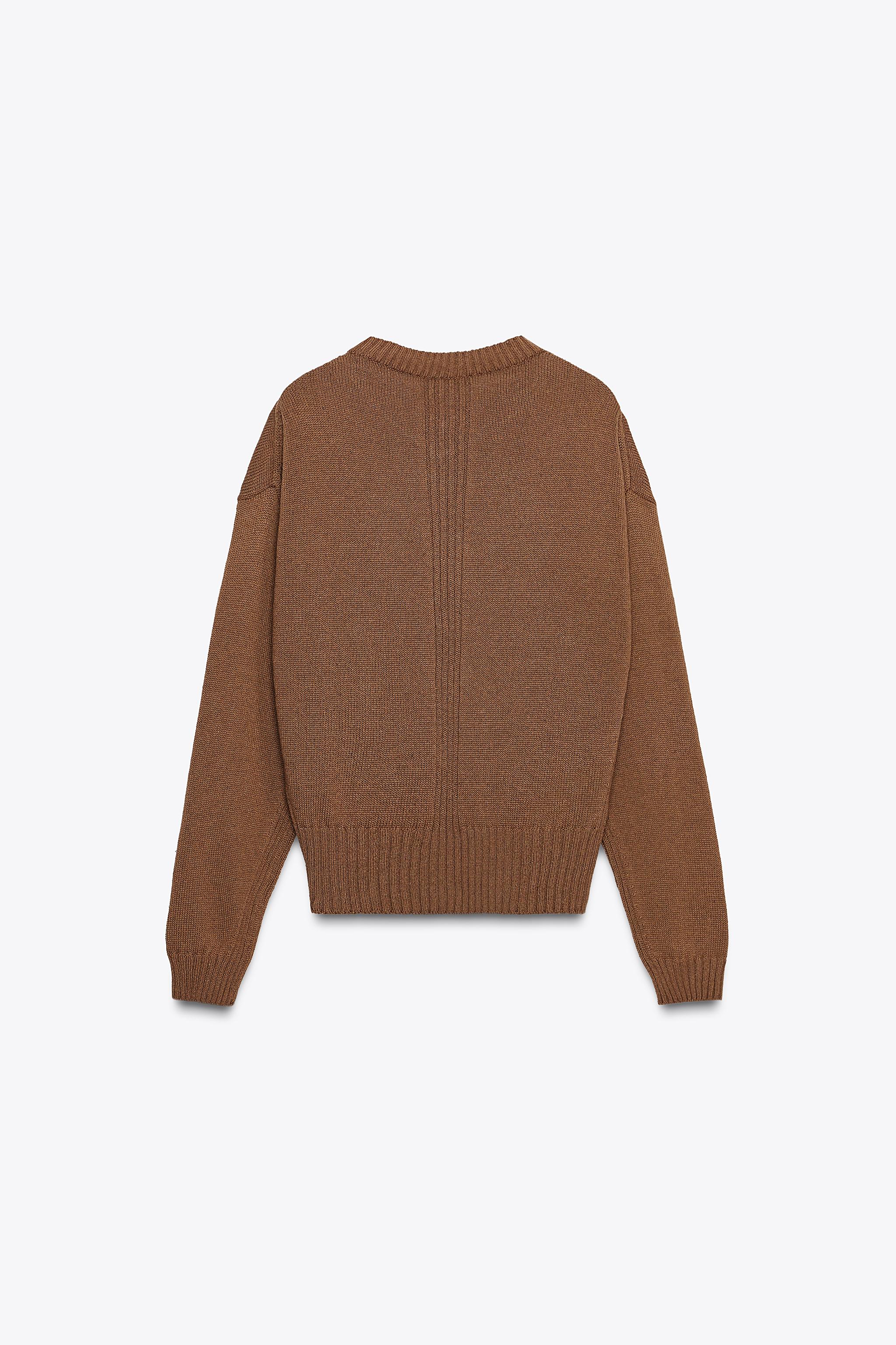 V-NECK KNIT SWEATER