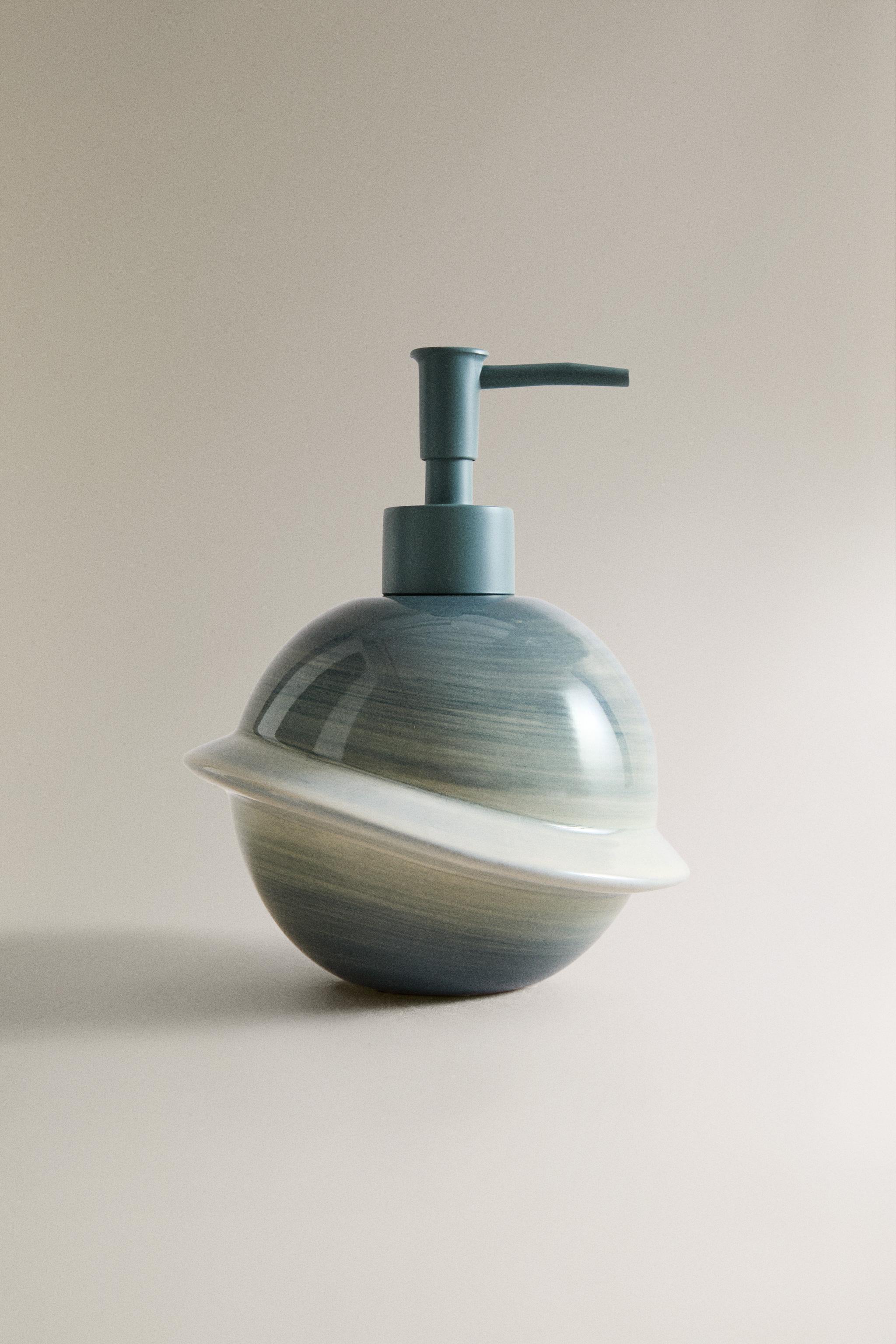 小物 APE HEAD SOAP DISPENSER APE HEAD SOAP DISPENSER | bape.com