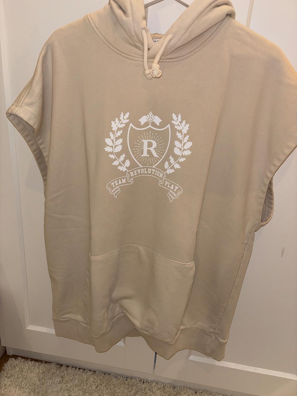 OVERSIZE SWEATSHIRT WITH SLOGAN