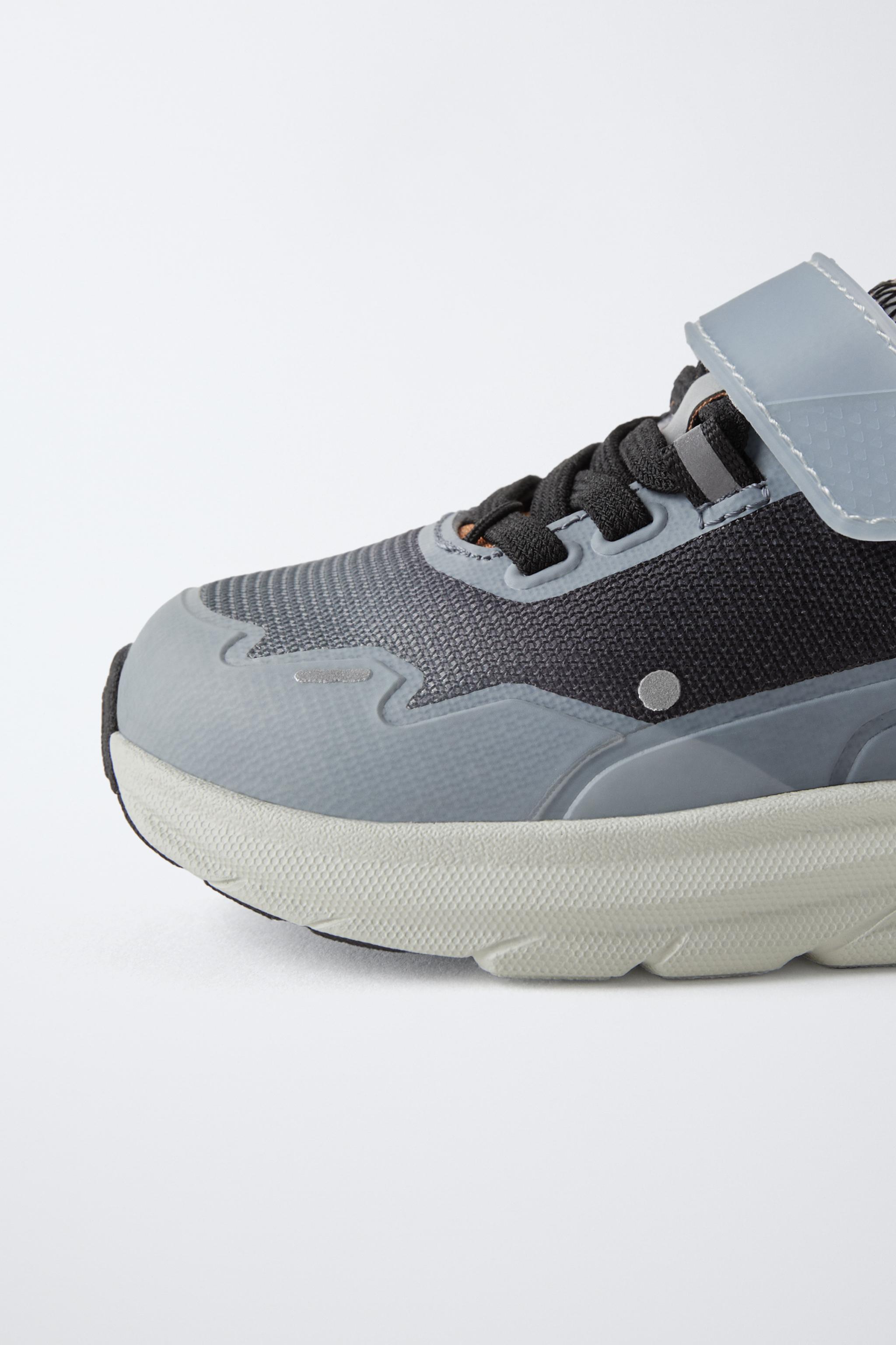 SOLE DETAIL ATHLETIC SNEAKERS - Black | ZARA United States SOLE DETAIL ATHLETIC SNEAKERS - Black | ZARA United States