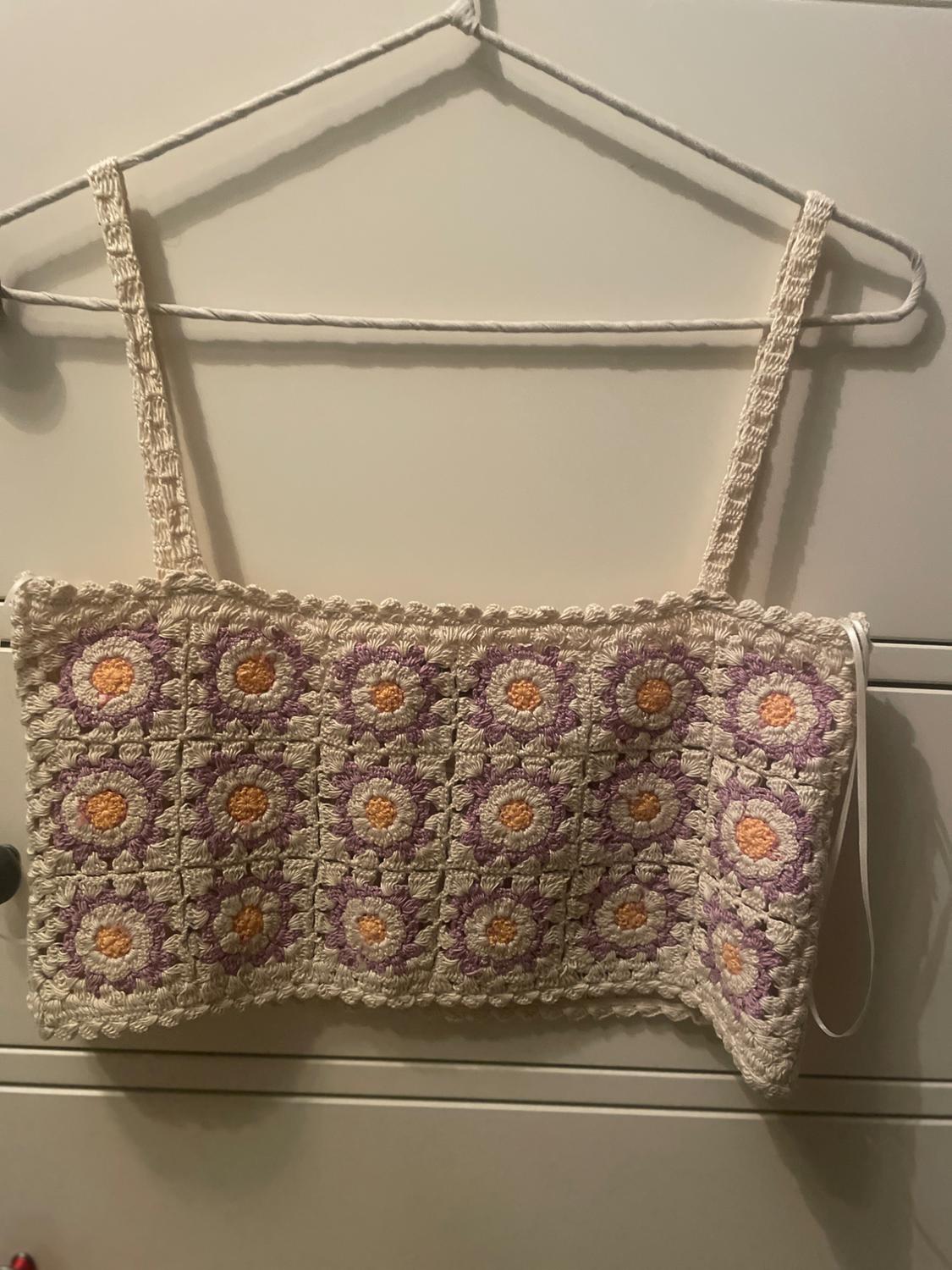 CROCHET DAISY TOP