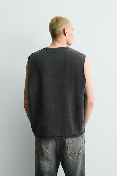 DÉBARDEUR EN MAILLE IMPRIMÉ - Noir de Zara - Image 2